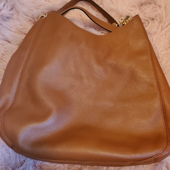 MK Shoulder Bag - Picture 3 of 4